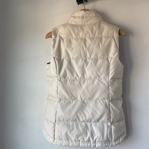 Roots XS Puffer Vest - Picture 3 of 14